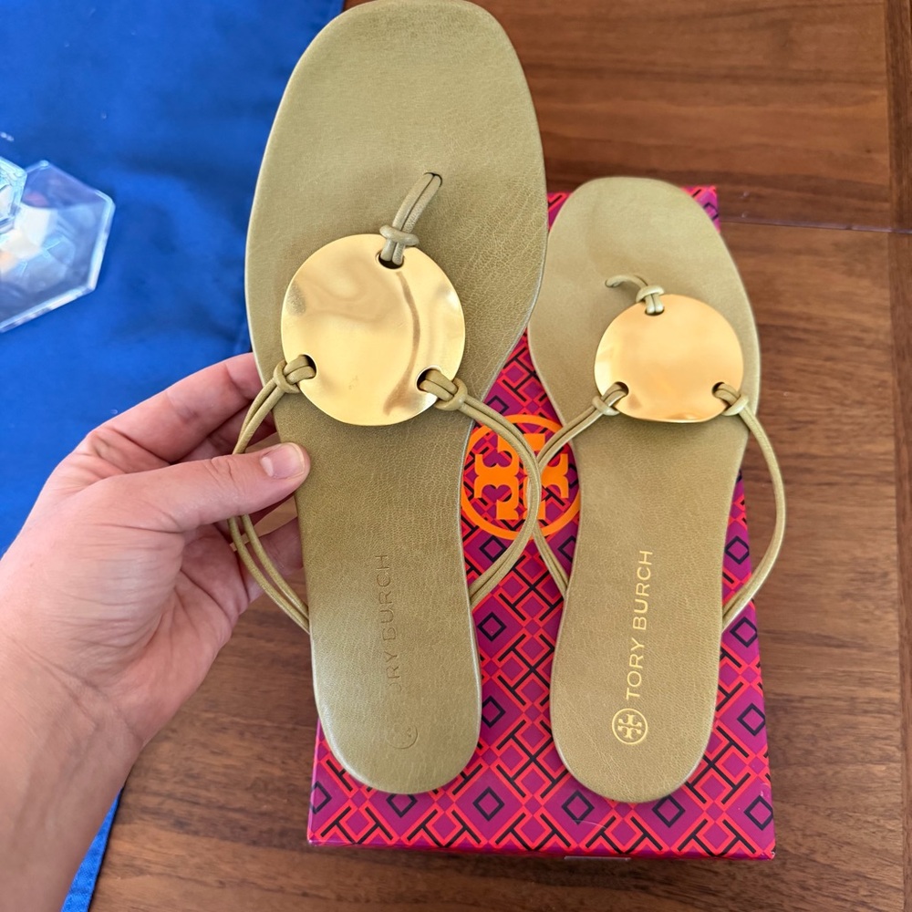 Tory Burch Patos Sandals in color “Palm” - Picture 5 of 6